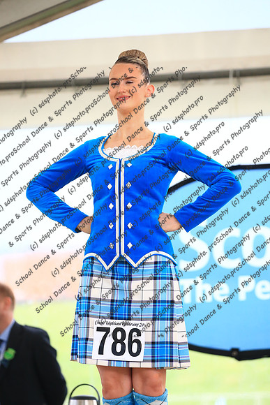 32082
