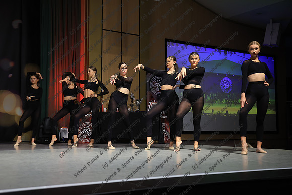 22832