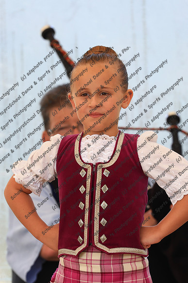 63158