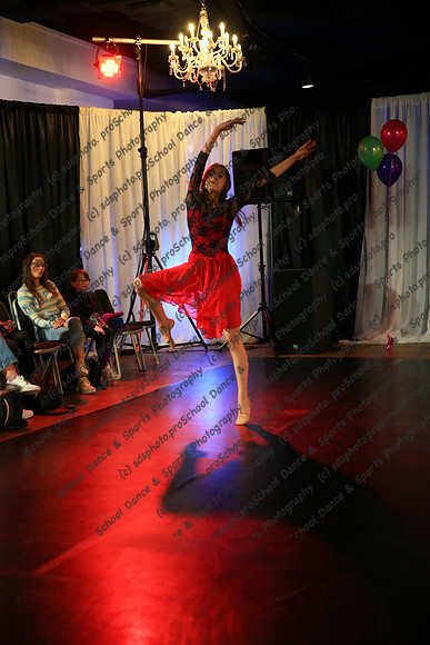 31945