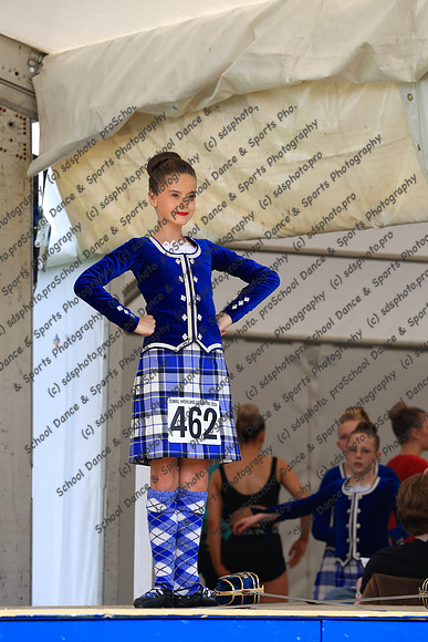 13574