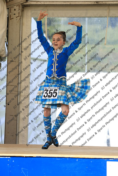 15653