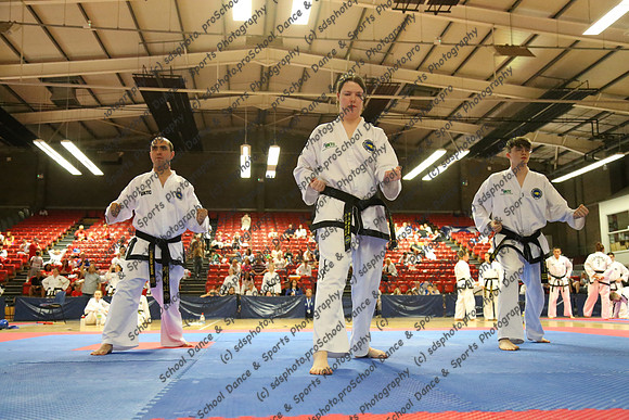 12822