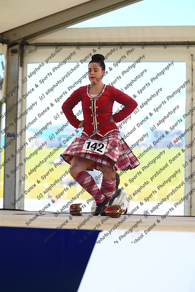 52032