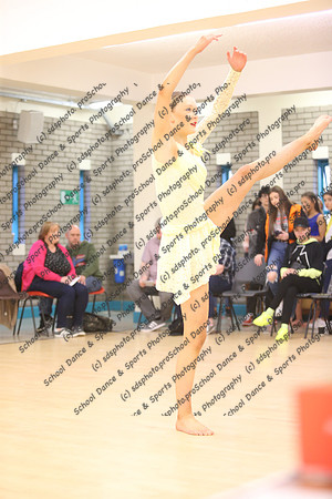 33032