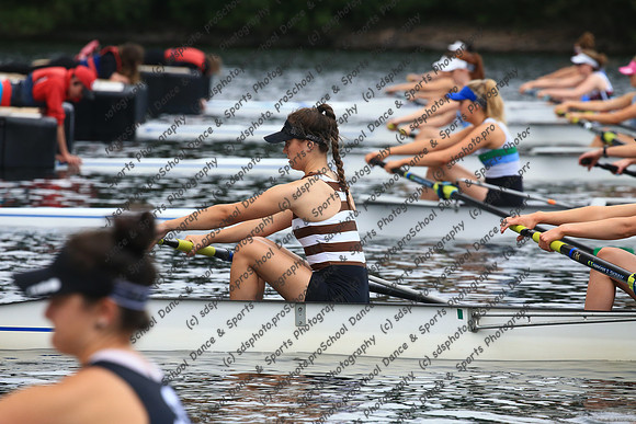 12352