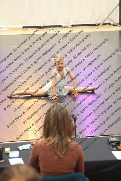 10015