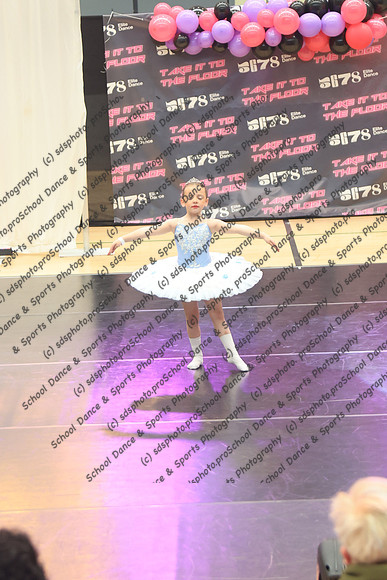 10016