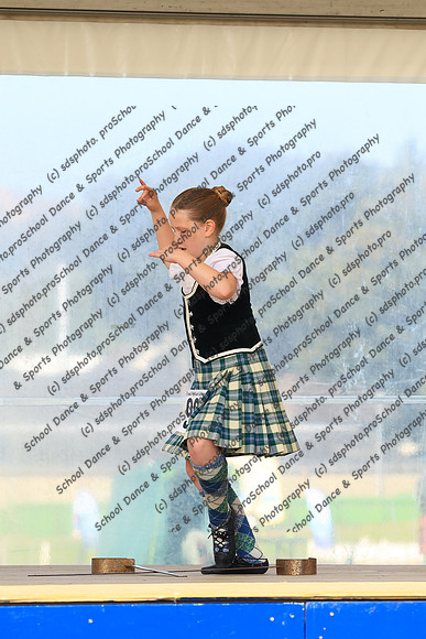 63352
