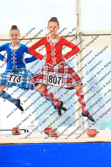 43090